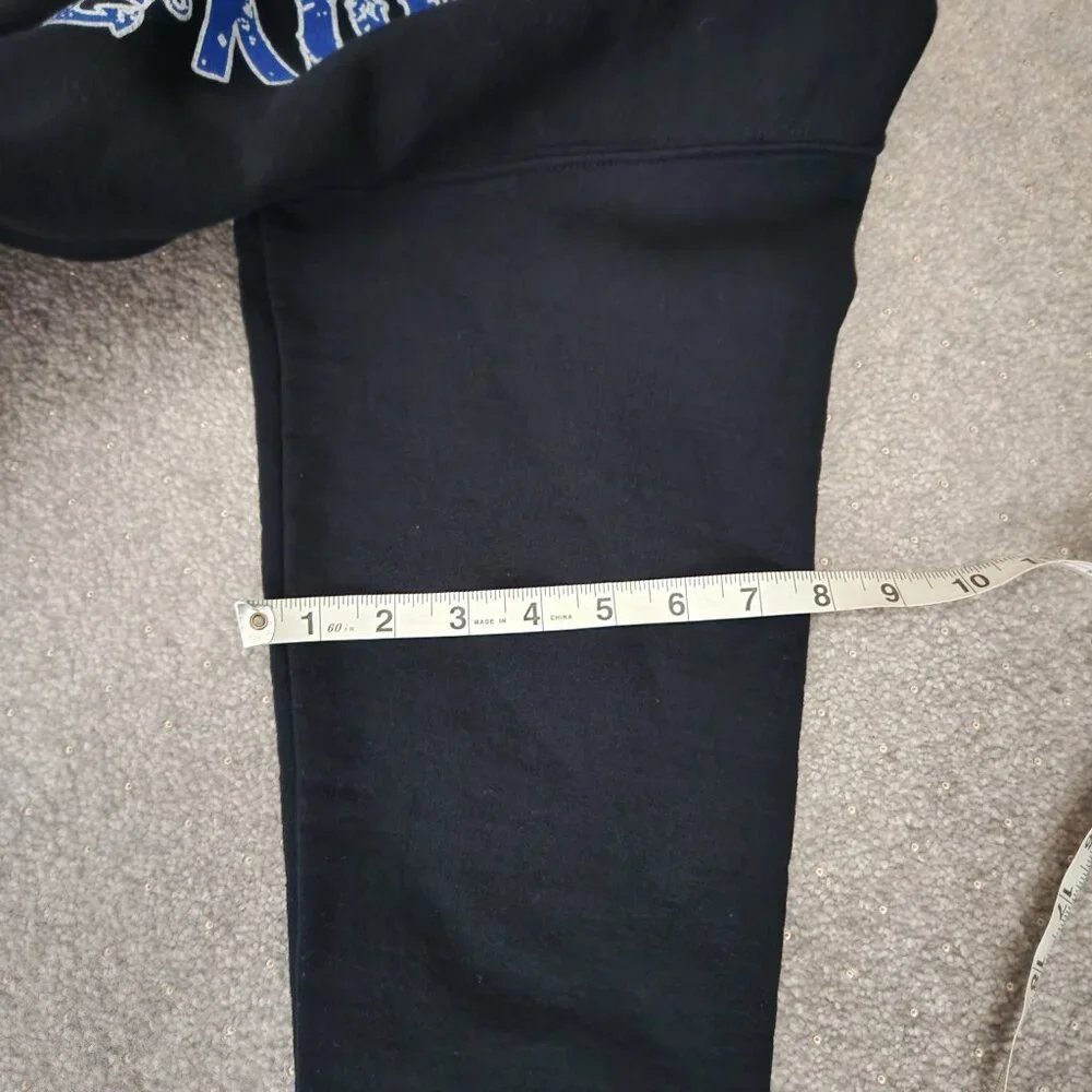 NAVY Sweater - Picture 11 of 11